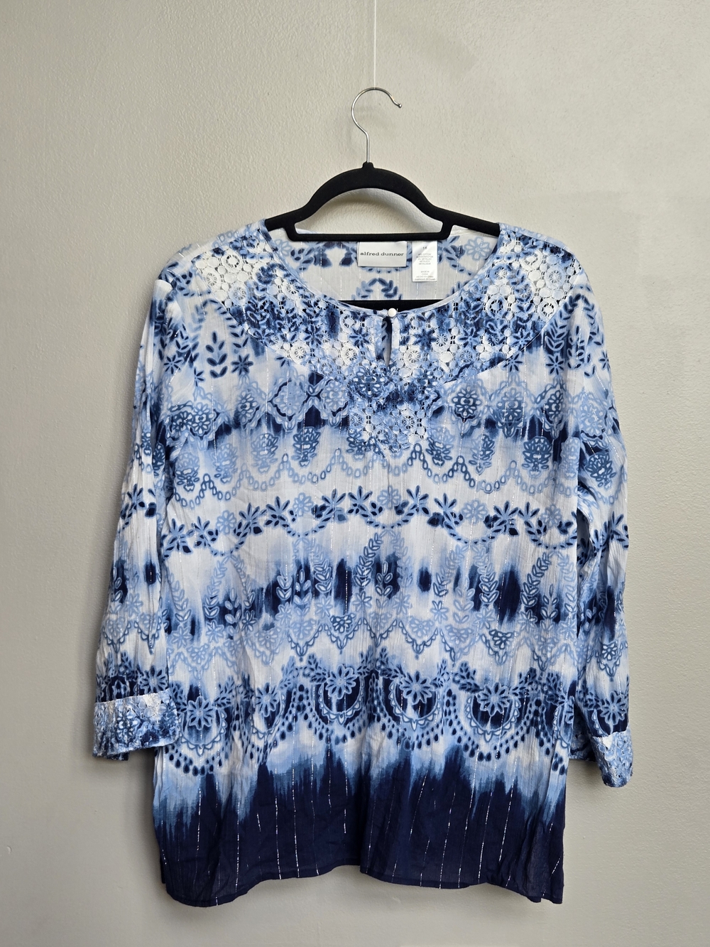 Alfred Dunner Blue Ombre Boho Blouse Size 16 - Lace Crochet Details